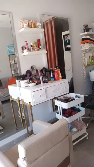صالون سيدات للبيع في الجندويل
