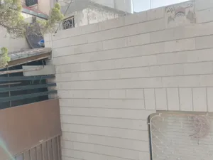 بيت للبيع مكون من طابقين