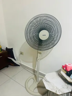 مراوح عامودية عدد 2 بحالة ممتازة (نوع سونا وهيونداي)