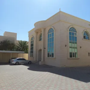 للإيجار استوديو في فيلا مفرش شامل ماء كهرباء إنترنت ب 1900 شهري الموقع الهيلي