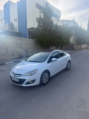 اوبل استرا 2013