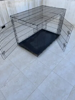 قفص حيوانات حجم كبير جدا 130x85cm مدخلين قابل للطي اللون اسود جديد استخدام اقل من اسبوع