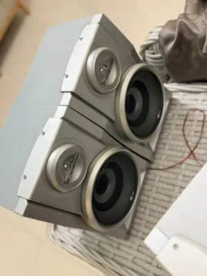 سماعات LG للبيع