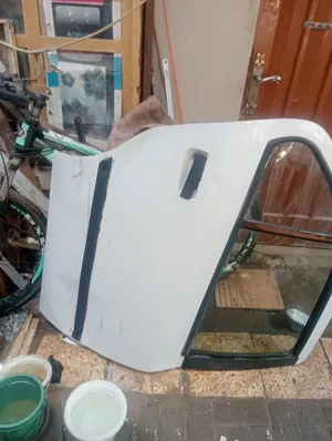 بيبان سمند للبيع ابيض بلاد كاملات هنه وجامهن ونرمايدهن وقفالاتهن واحد بي بطانته واحد مابي بميتين