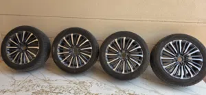 للبيع اطارات نيسان باترول2025عدد 4  اصلية المسعود  LE 2025 Nissan Patrol Tires Original LE 2025 اطار