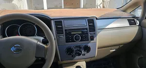 nissan tidda 2008