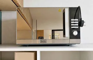 microwave oven