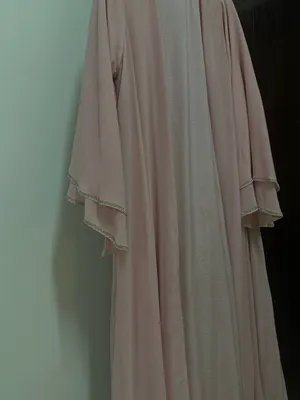 عبايه وردية pink abaya