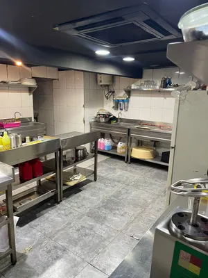 فرصة استثمارية جاهزة – مطعم للبيع بالخوير