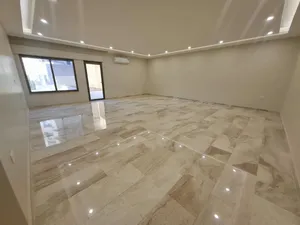 شقة مطلة في ارقى مناطق الكرسي للأيجار  مساحة 235 متر