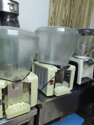 ماكينة عصير إنجاصه ايطالي GBG و صيني بحال وكاله