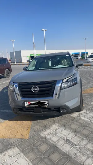 نيسان باتفندر