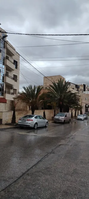 فيلا او منزل للبيع 3طوابق ديكورات فاخره