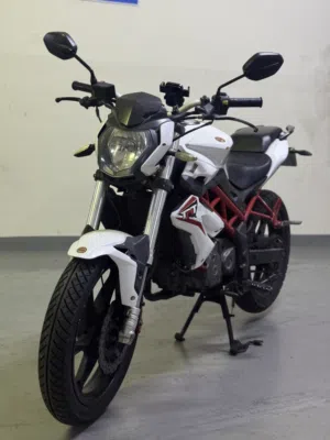 Benelli tnt150