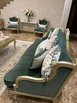 طقم كنب كلاسيك استخدام نظيف جدا
