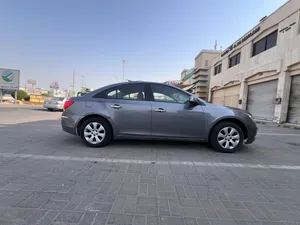 شرط الفحص شفورلية كروز 2017 بحاله ممتازة جدا