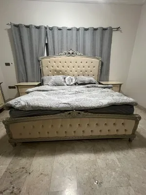 غرفة نوم كبيرة للبيع وغرفة نوم أطفال للبيع