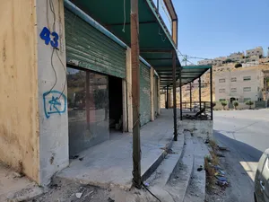 مجمع تجاري للبيع
