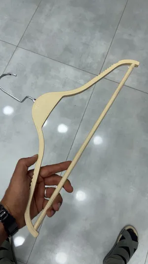 علقات للبيع شبه جدد
