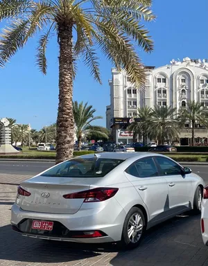 Sedan Hyundai in Muscat