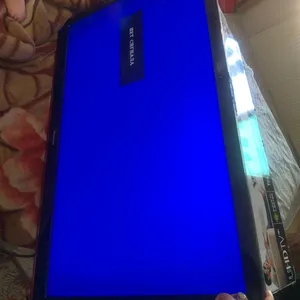 شاشه هايسنس42 بوصه مستعمله بحالة الوكاله لا يوجد بها عطل اطلاقا ويوجد معها كامل اغراضها وتعليقه