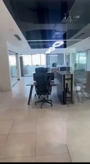 مكتب راقي للبيع
