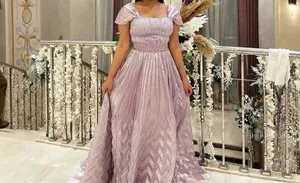 فستان من Aisha couture