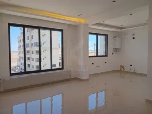 شقة حديثة فاخرة للبيع في حجار النوابلسة