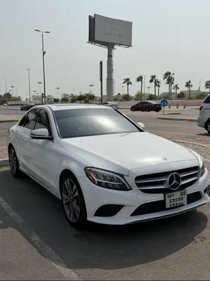 Mercedes-Benz C300 2019 – Full Option
