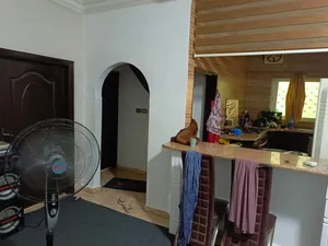 بيت للبيع .