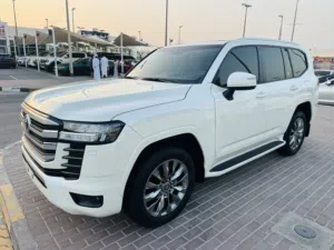 Used Toyota Land Cruiser in Sharjah