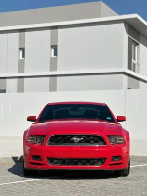 فورد موستنج خليجي 6V بريميوم في حال ممتازه موديل 2014Ford Mustang Gulf 6V Premium in excellent condi