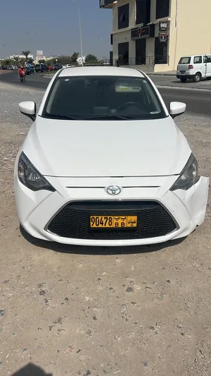 For sale : Toyota Yaris 2019 - White  للبيع : تويوتا ياريس 2019 - أبيض