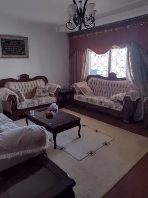 شقه فاخره للبيع