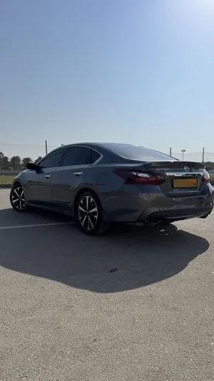 Used Nissan Altima in Al Batinah
