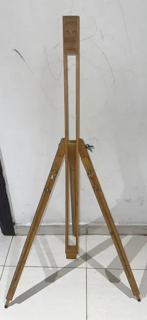Elegant Mesco Wooden Easel for Art Lovers