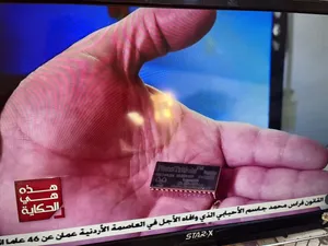 شاشة 32 بوصه بحالة ممتازه