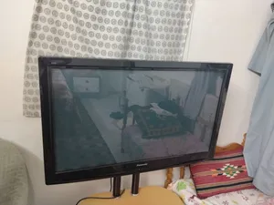 شاشة بانسونيك 55 بوصة مع حامل وطاولة للبيع