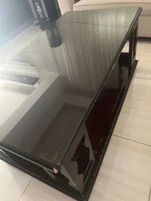 طاولة وسط مع تنتين جوانب