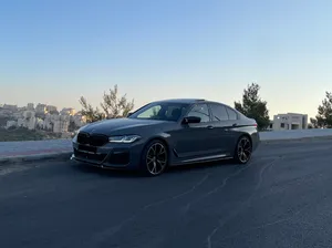 الحبه النادرة BMW 545e xDrive 2022 كاش أو دفعه وشيكات (تفاصيل الدفع بالوصف تحت)