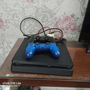 بلاي ستيشن 4 سليم مستعمل حالته جيده