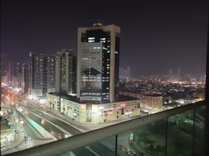 شقة فاخرة غرفة وصالة في سيتي تاور عجمان  28 ألف فقط  بلكونة وباركينج خاص