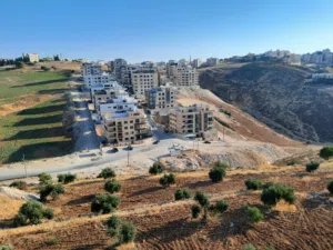 ارض مقابل اسكانات الظهير  للبيع من المالك