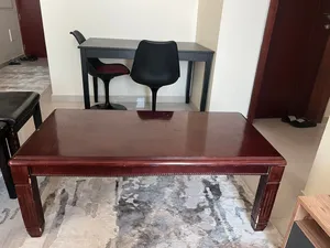 طاولات للبيع