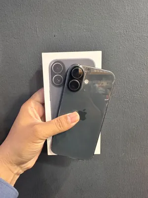 Used iPhone 17 256GB Black Original Box Excellent ConditionBattery health 94%. 6 month warranty.