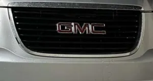 شبك GMC2011جديد مستعمل شهر