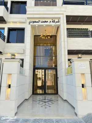 شقة مميزة للبيع أخير مع روف في البنيات-طريق المطار قرب جامعة البترا