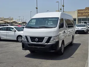 نيسان اورفان موديل 2022 عدد المقاعد 14