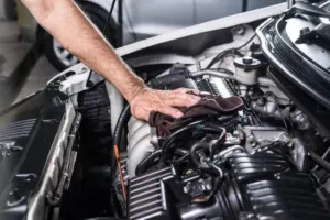 برمجة وفحص كمبيوتر لجميع السيارات وكشف الاعطال وانته فيه منزلك