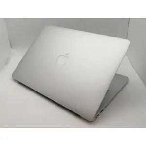 للبيع MacBook Air نظيف ومكفول 6 أشهر + بكج هدايا مجاناً